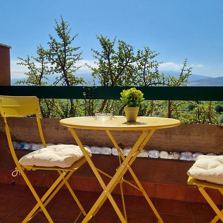Appartamento Les Roches Noires Giardini Naxos Esterno foto
