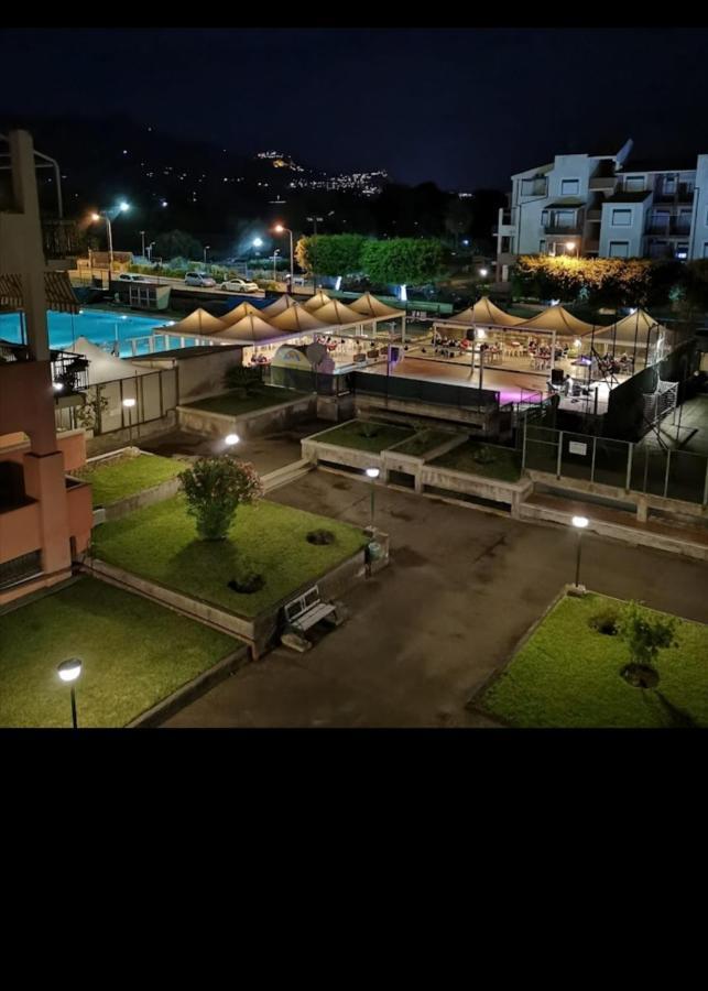 Appartamento Les Roches Noires Giardini Naxos Esterno foto