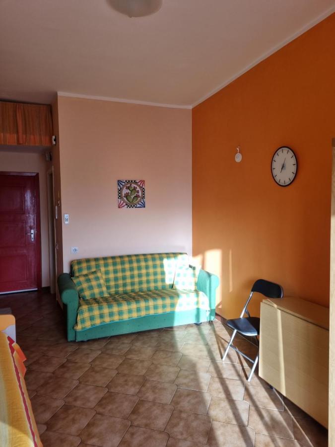 Appartamento Les Roches Noires Giardini Naxos Esterno foto