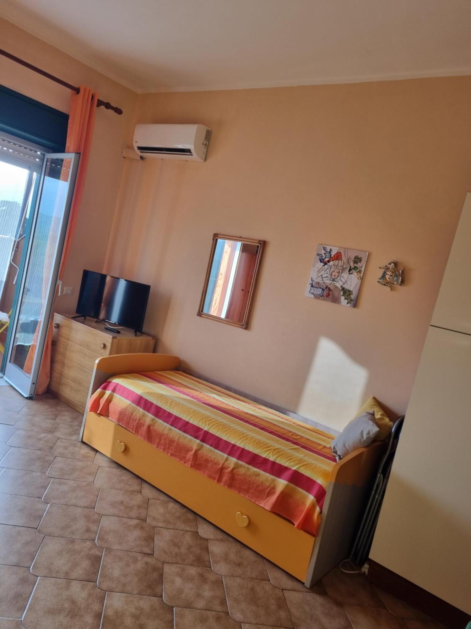 Appartamento Les Roches Noires Giardini Naxos Esterno foto